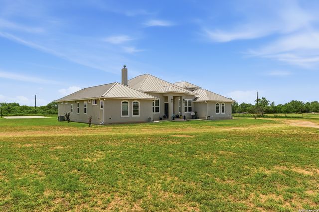 12320 Wheeler Rd, Atascosa, TX 78002