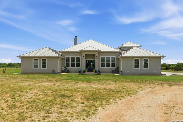 12320 Wheeler Rd, Atascosa, TX 78002