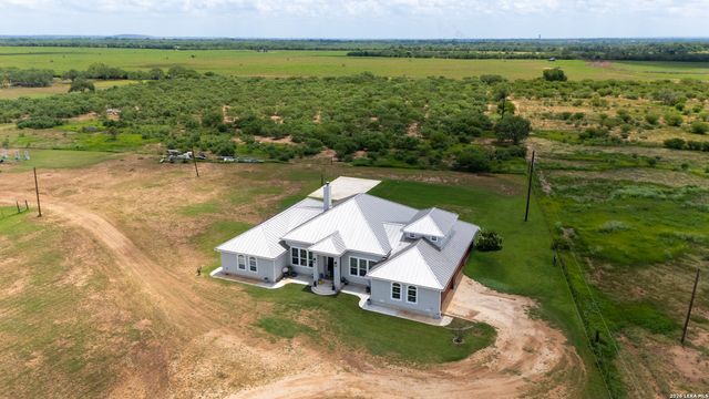 12320 Wheeler Rd, Atascosa, TX 78002
