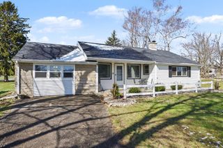 1920 S Red Bud Trail, Bertrand Twp, MI 49120