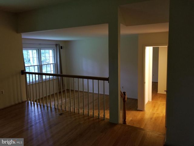 9918-DERBYSHURE E DERBYSHIRE LN, Bethesda, MD 20817