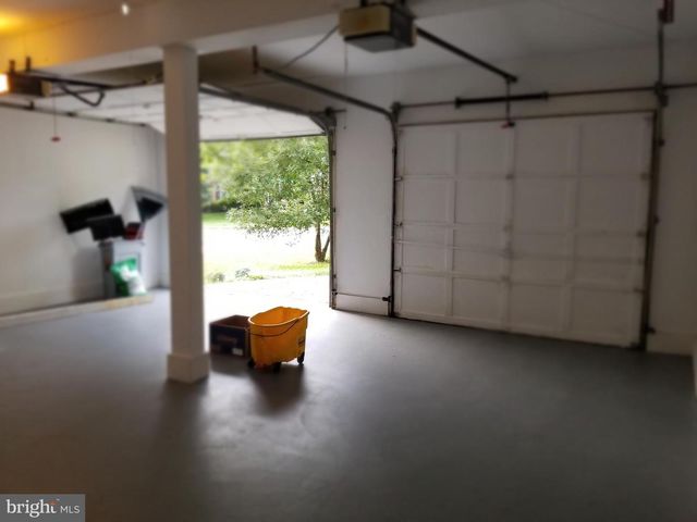 9918-DERBYSHURE E DERBYSHIRE LN, Bethesda, MD 20817