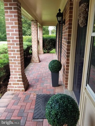 9918-DERBYSHURE E DERBYSHIRE LN, Bethesda, MD 20817