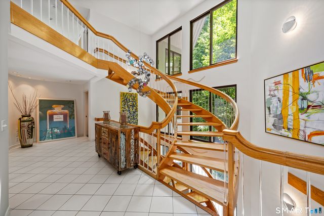 25 Surrey Drive, Cheshire, CT 06410