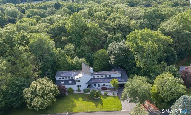 25 Surrey Drive, Cheshire, CT 06410