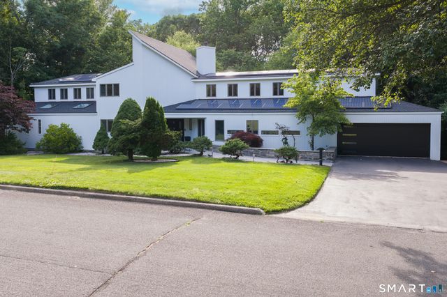 25 Surrey Drive, Cheshire, CT 06410