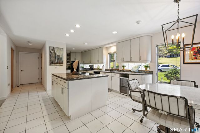 25 Surrey Drive, Cheshire, CT 06410