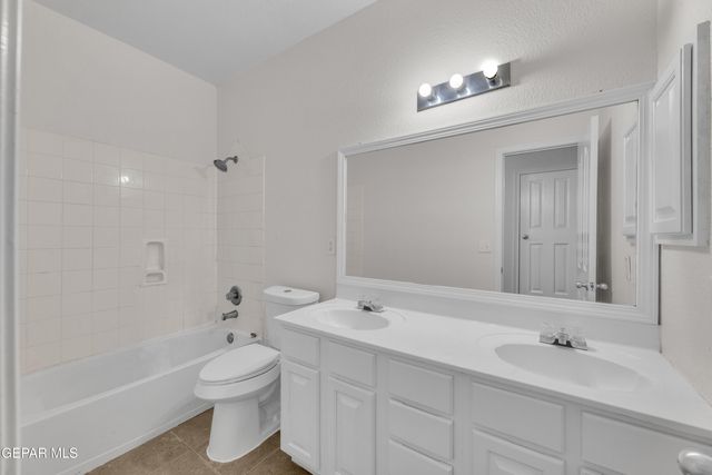 428 Desert Dandelion Street, Horizon City, TX 79928