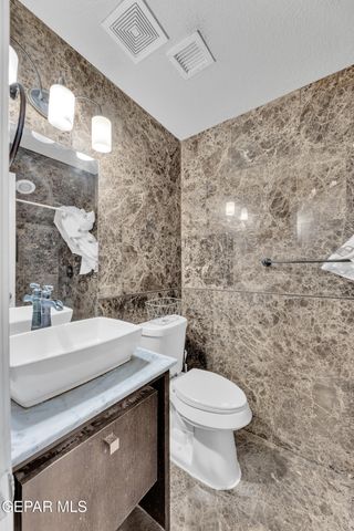 428 Desert Dandelion Street, Horizon City, TX 79928
