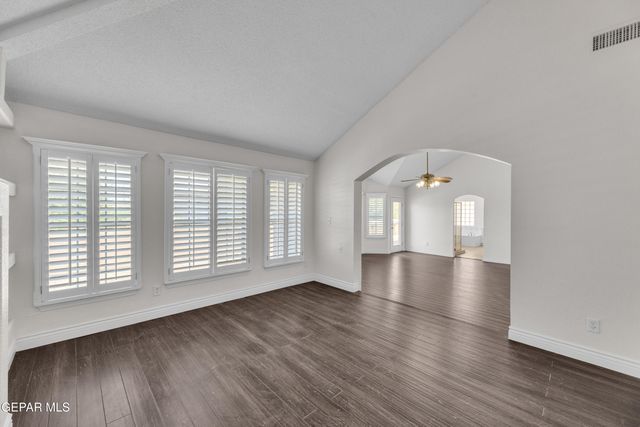 428 Desert Dandelion Street, Horizon City, TX 79928
