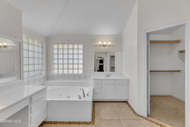 428 Desert Dandelion Street, Horizon City, TX 79928