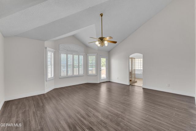 428 Desert Dandelion Street, Horizon City, TX 79928