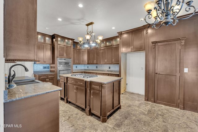 428 Desert Dandelion Street, Horizon City, TX 79928
