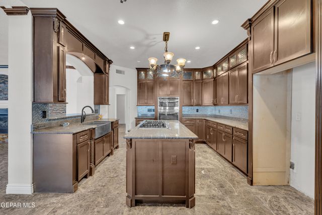 428 Desert Dandelion Street, Horizon City, TX 79928