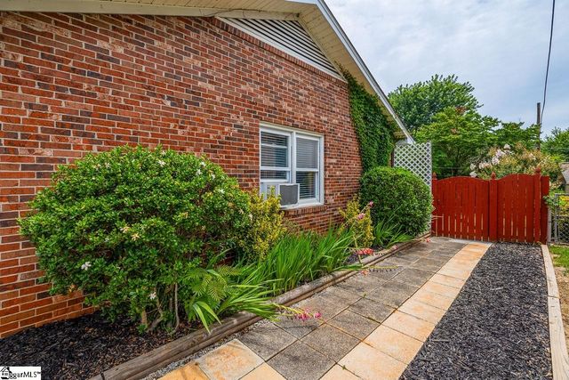 304 Del Norte Road, Greenville, SC 29615