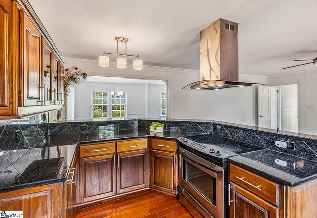 304 Del Norte Road, Greenville, SC 29615