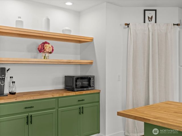 1355 McHugh Avenue, Enumclaw, WA 98022