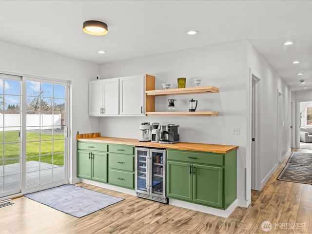 1355 McHugh Avenue, Enumclaw, WA 98022