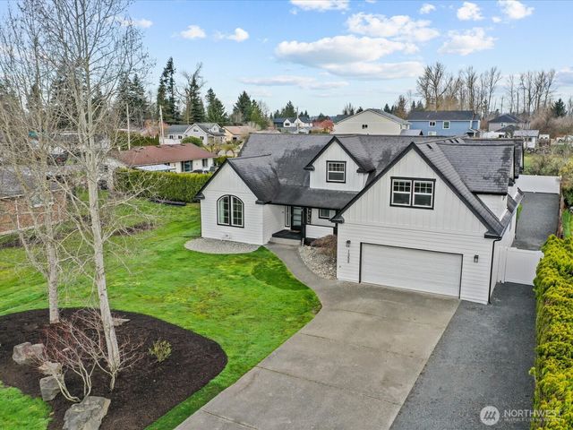 1355 McHugh Avenue, Enumclaw, WA 98022