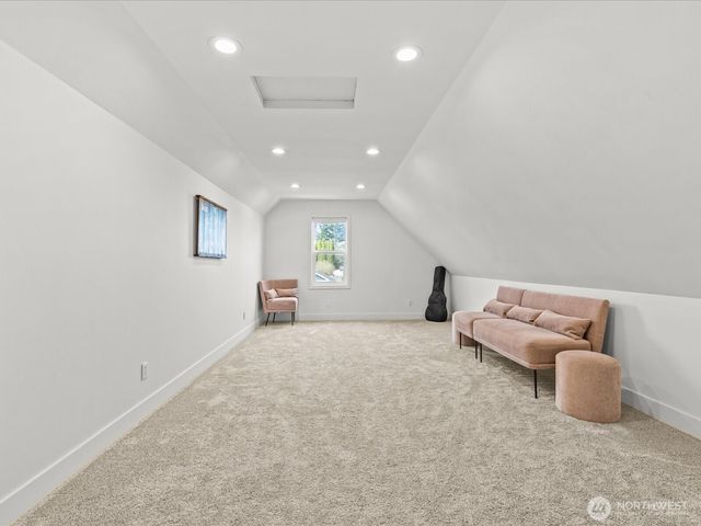 1355 McHugh Avenue, Enumclaw, WA 98022