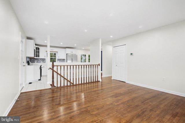 328 VALE SMT S, Laurel, MD 20724