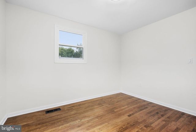 328 VALE SMT S, Laurel, MD 20724