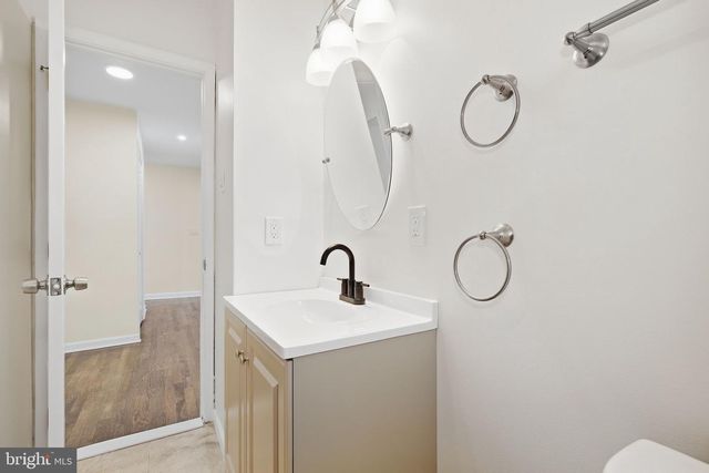 328 VALE SMT S, Laurel, MD 20724