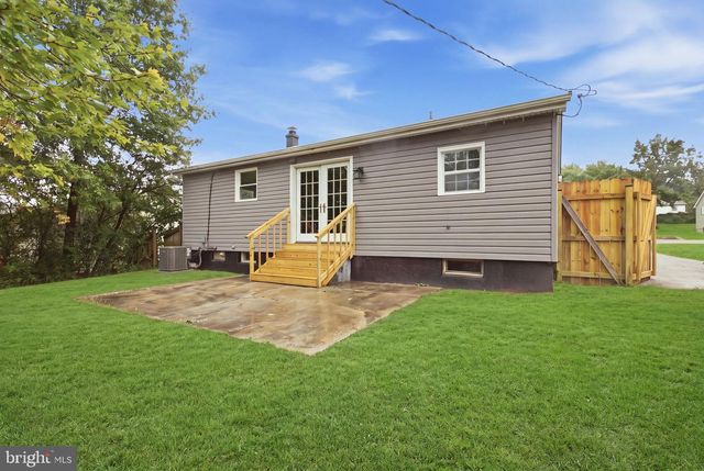 328 VALE SMT S, Laurel, MD 20724