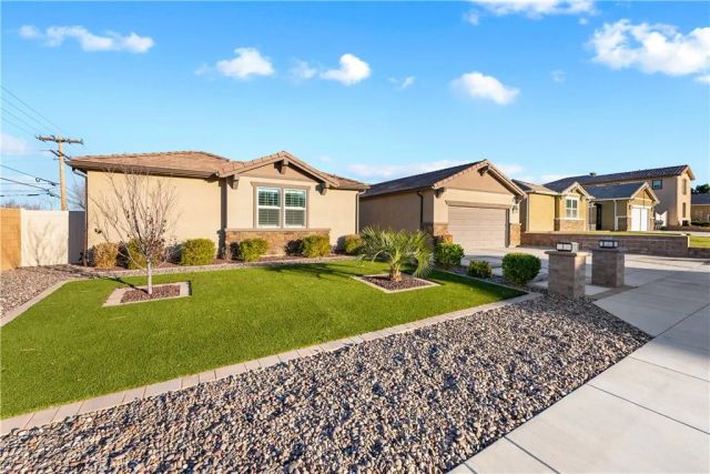 41742 Wayladn Court, Lancaster, CA 93536