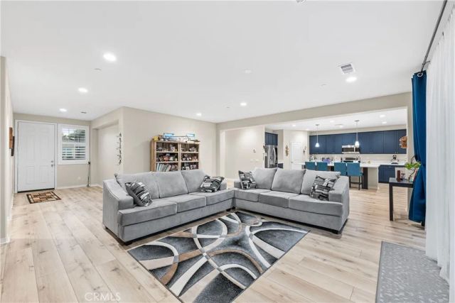 41742 Wayladn Court, Lancaster, CA 93536