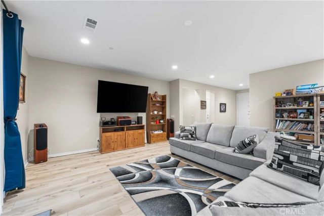 41742 Wayladn Court, Lancaster, CA 93536