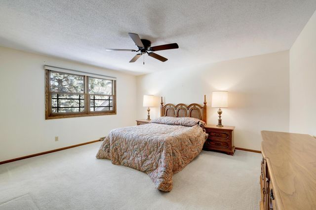 15800 Seaton Place, Minnetonka, MN 55345