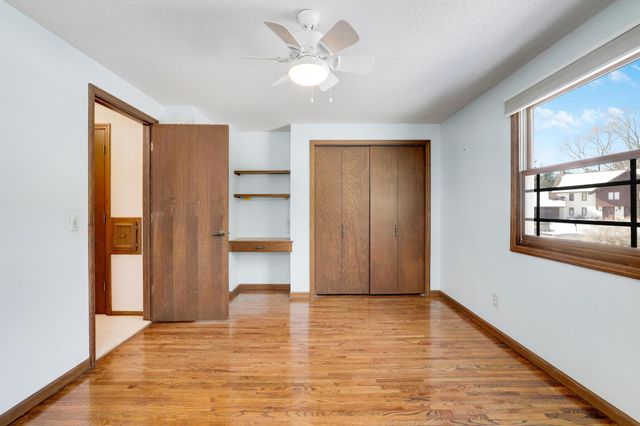 15800 Seaton Place, Minnetonka, MN 55345