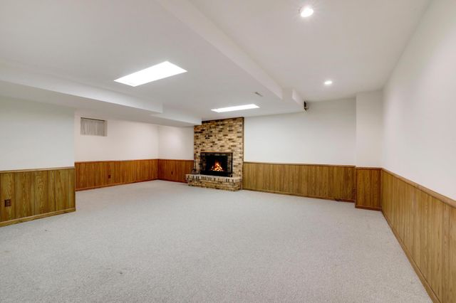 15800 Seaton Place, Minnetonka, MN 55345