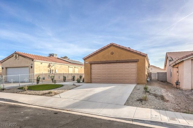 2724 Gazing Stars Street, North Las Vegas, NV 89030