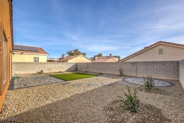 2724 Gazing Stars Street, North Las Vegas, NV 89030