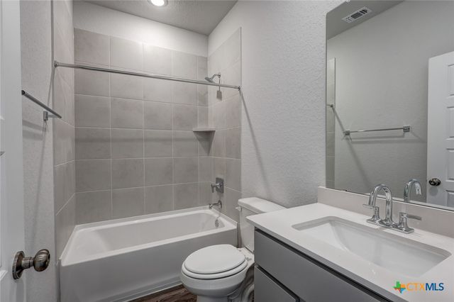 2113 Maestro Drive, Seguin, TX 78155