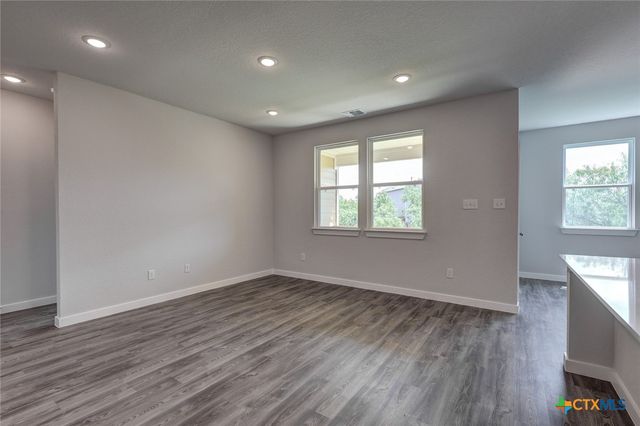 2113 Maestro Drive, Seguin, TX 78155