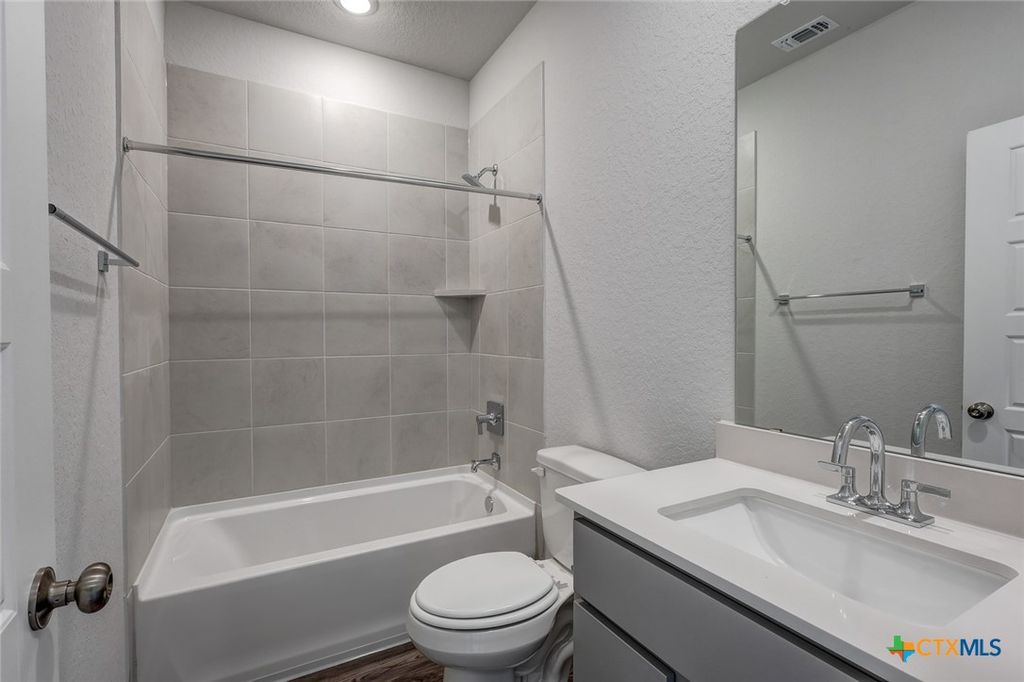 Image 20 of property listing at 2113 Maestro Drive, Seguin, TX 78155