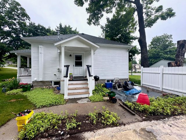 601 Pleasant Avenue, Boyne City, MI 49712