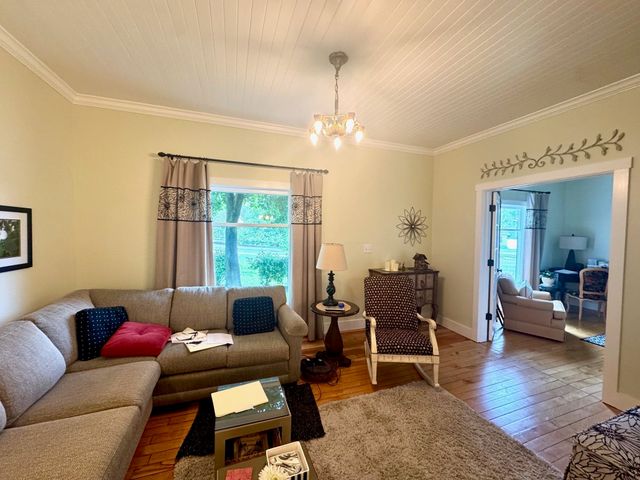 601 Pleasant Avenue, Boyne City, MI 49712