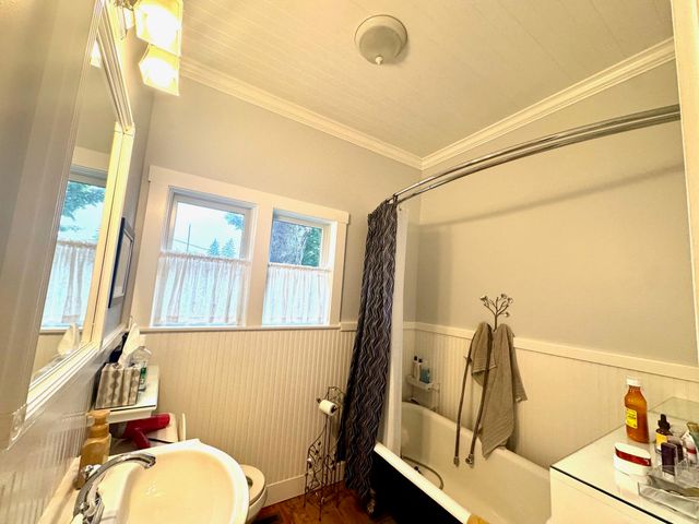 601 Pleasant Avenue, Boyne City, MI 49712