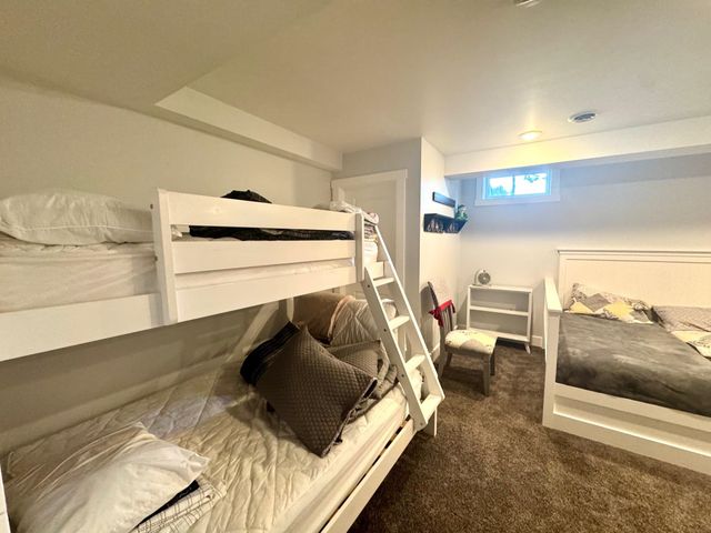 601 Pleasant Avenue, Boyne City, MI 49712