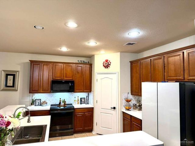 3906 El Sendero Court, Mission, TX 78572