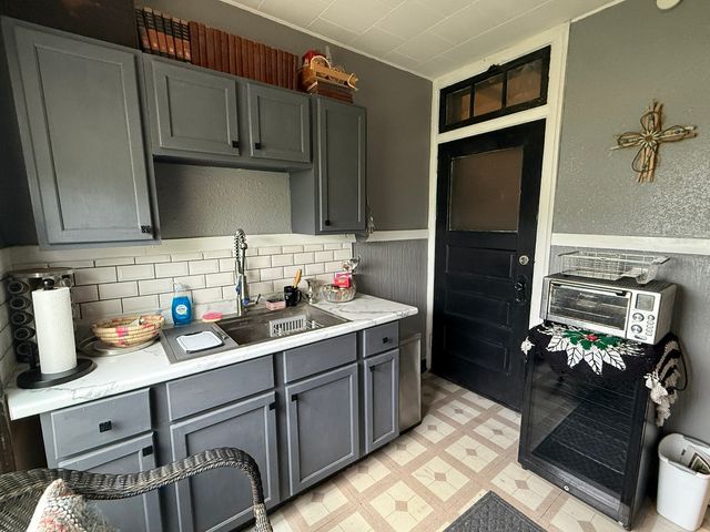 2516 N Harrison Street 01, Davenport, IA 52803