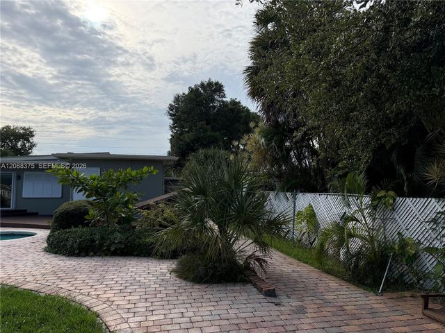 800 SW 8th Terrace, Fort Lauderdale, FL 33315