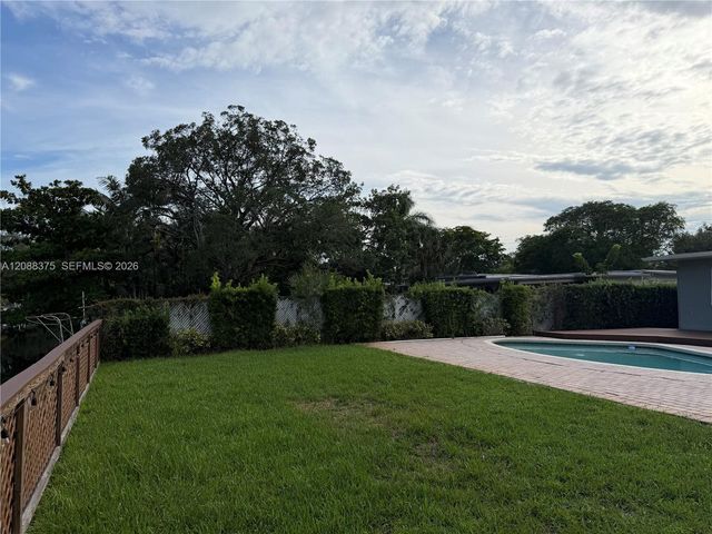 800 SW 8th Terrace, Fort Lauderdale, FL 33315