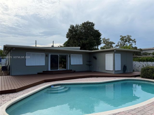 800 SW 8th Terrace, Fort Lauderdale, FL 33315