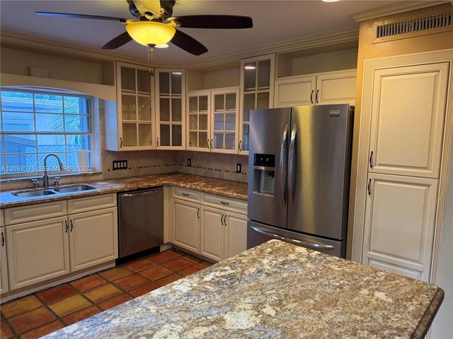 800 SW 8th Terrace, Fort Lauderdale, FL 33315
