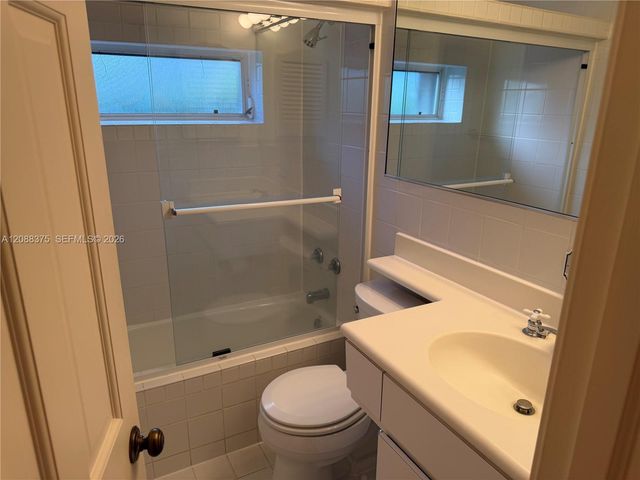800 SW 8th Terrace, Fort Lauderdale, FL 33315
